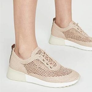 Sam Edelman / Delma Raffia Sneakers size 8.5
Wedge heel, 1.5" (35mm)